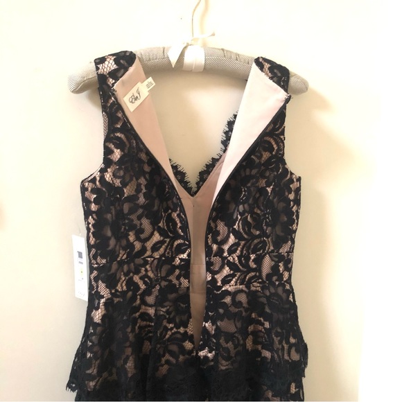 Sleeveless Lizzy Tiered Dress In Black